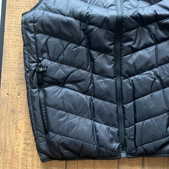 Men’s Heated Vest - Size XL - Picture 4 of 11